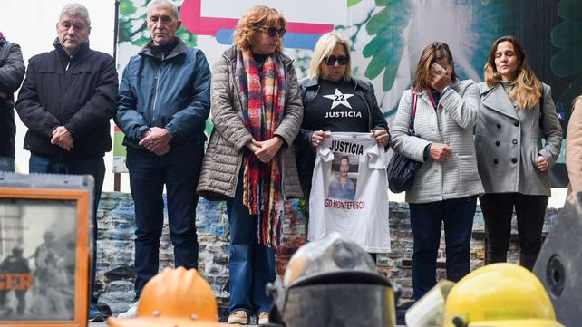 El dolor de los familiares de las víctimas y el reclamo de justicia aún vigente.