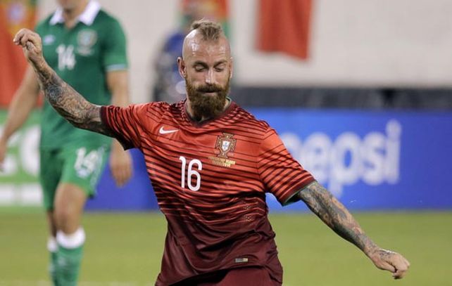 Los locos peinados de los futbolistas en Brasil