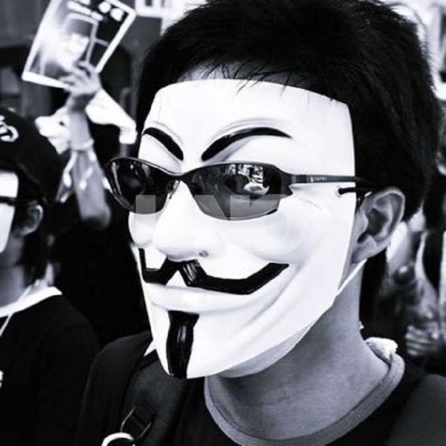 Perfil. En su cuenta de Twitter el hacker se presenta: Analizo tu sistema hasta encontrar el error y si no lo encuentro espero a que lo cometas.&nbsp;