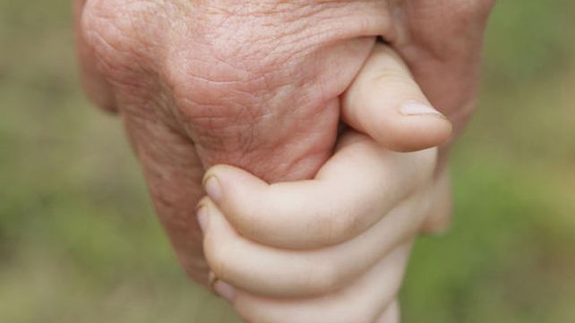 ¿Por qué se celebra hoy el Día del Abuelo?