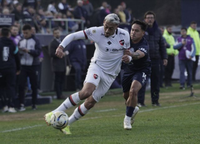 Newells alcanzó su única victoria fuera de Rosario en el torneo