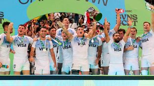 Los Pumas 7s festejaron su primer título en Ciudad del Cabo y el séptimo para Argentina.