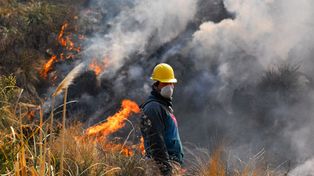 Incendios forestales azotan a la provincia de Córdoba con epicentro en La Calera