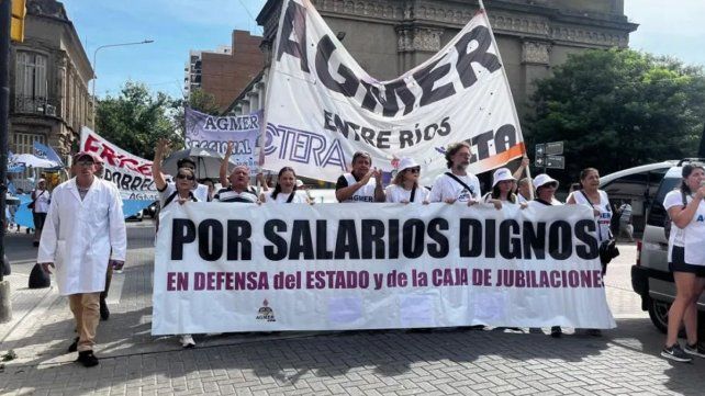 El paro por 24 horas decidido por Agmer responde a la decisión arbitraria del gobierno de hacer fracasar nuevamente la paritaria salarial.&nbsp;