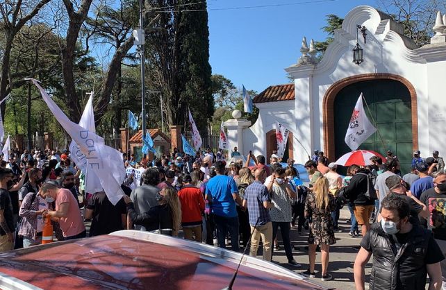 En Olivos hubo manifestación a favor del gobierno de Alberto Fernández