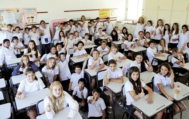 Los dos 6º grados de la Antonio Berni de Funes