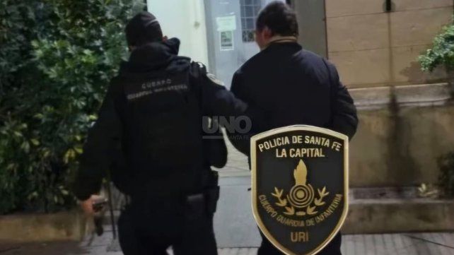 Los agentes lograron aprehender a tres jóvenes