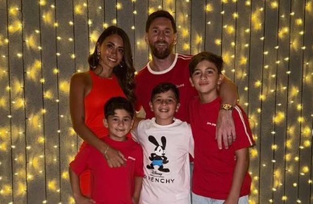La familia Messi disfruta de la Navidad en Rosario.