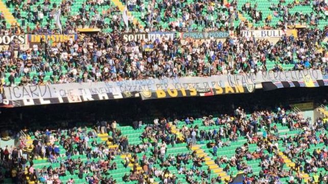 Infame y mercenario, la dura bandera de los hinchas de Inter contra Mauro Icardi