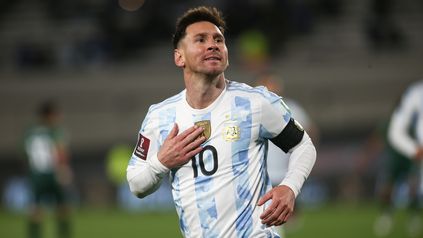 Argentina - Uruguay: horario y formaciones del partido hoy en el Monumental  - El Cronista