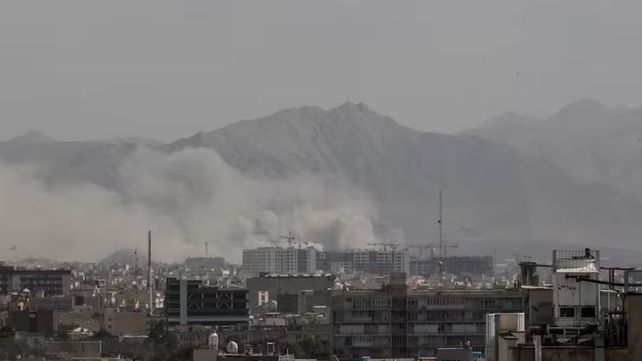 Estados Unidos e Israel lanzaron un ataque contra Irán: afirman que el líder supremo murió en los ataques