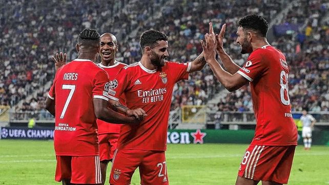 Benfica logró un triunfo que lo deja cerca de la Champions