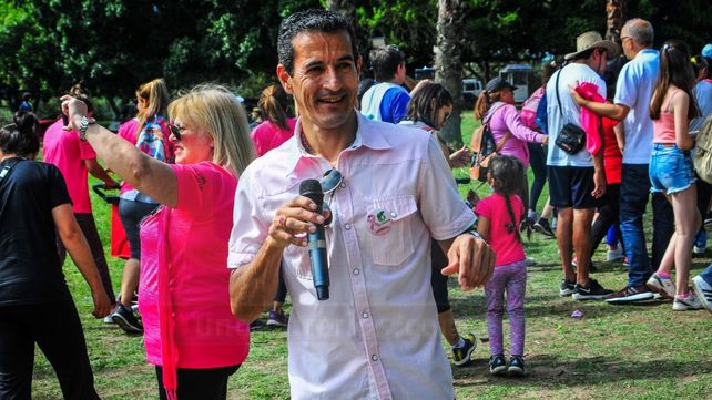 El Parque Urquiza se cubrió de rosa para concientizar sobre el cáncer de mama