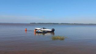 Prefectura asistió a navegantes accidentados en Federación