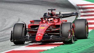 Charles Leclerc, aprovechando una penalización a Verstappen, se quedó con la pole para el GP de Bélgica.