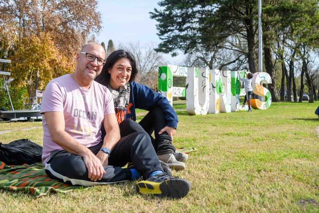 Esteban Iglesias y Miriam Bidyerán