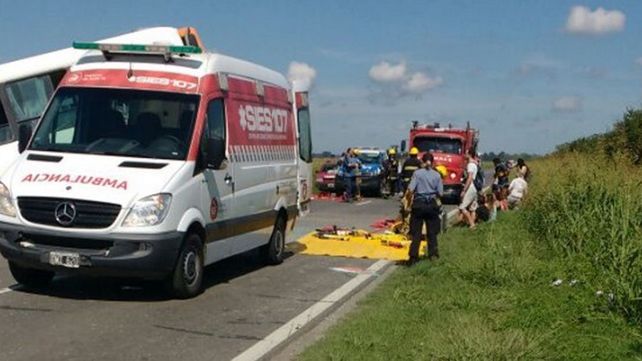 Santa Fe: Ya son 13 los muertos en el choque de micros en la ruta 33