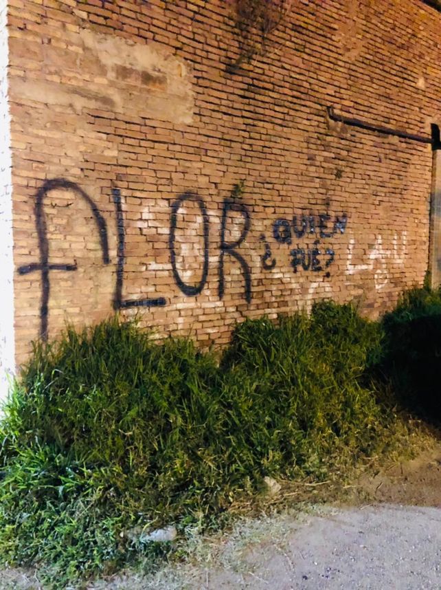 La ciudad de San Jorge amaneció con pintadas reclamando justicia