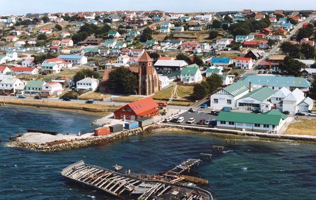 Las Malvinas. Lord Lucius Falkland calificó de piratería la ocupación inglesa y abogó por una solución pacífica.