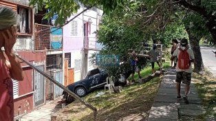Ocurrió en calle Artigas de Paraná V. El conductor aseguró que fue a raíz de una maniobra para no chocar dos autos que circulaban a gran velocidad