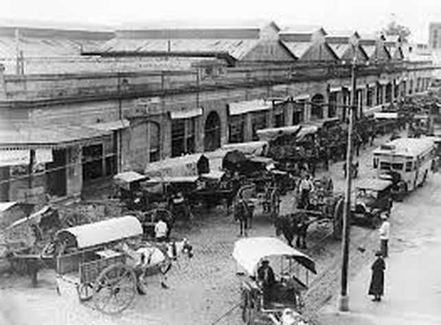 El Abasto. ¿Para qué vamos a ir al teatro si a los actores los tenemos en el Abasto? se preguntaba el genovés Augusto Gotardo Cambiaso