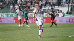 Con el gol de penal de Di María ante Sarmiento, Central logró el pasaje a la Copa Libertadores.