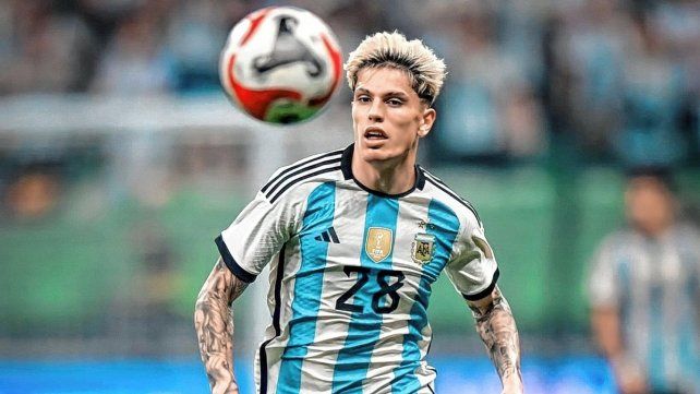 Alejandro Garnacho se suma a la lista de bajas de la Scaloneta