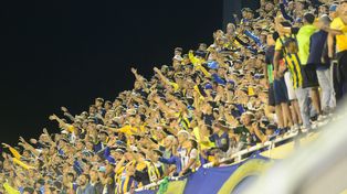 Los hinchas canallas todavía no tienen asegurada su presencia en el estadio Campeón del Siglo.