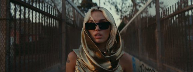 ¿Son parecidos?: demandaron a Miley Cyrus por plagiar un tema de Bruno Mars