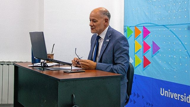 Se realizó la primera charla en el marco del 52º Aniversario de la UNER