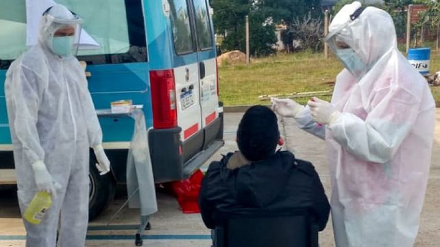 Hisopados en Mocoret&aacute;. (Foto: Prensa municipal)