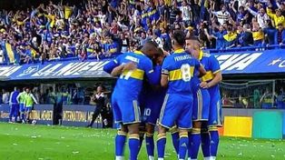El festejo de Villa en el gol de Boca ante Independiente