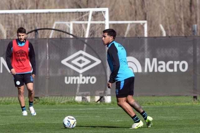 Unión, atento: Saravia, ausente y colgado en Belgrano