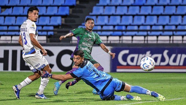 Excursionistas venció a Godoy Cruz y lo eliminó de la Copa Argentina.
