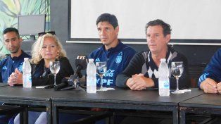 Germán Portanova, director técnico de la Selección Argentina de fútbol Femenino, pasó por Santa Fe.