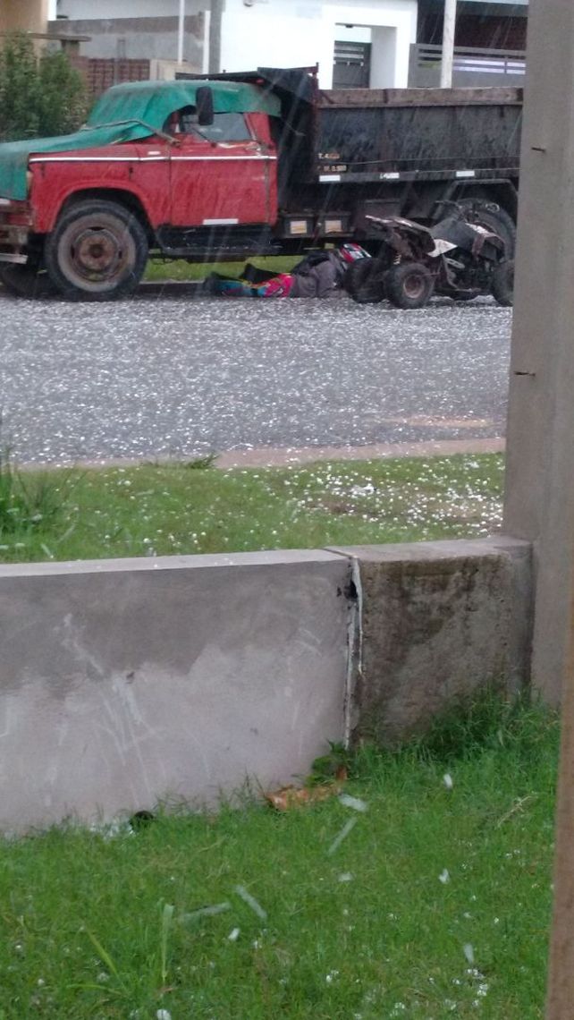 Tarde de intensa lluvia y granizo en Paraná: el alerta meteorológico sigue vigente