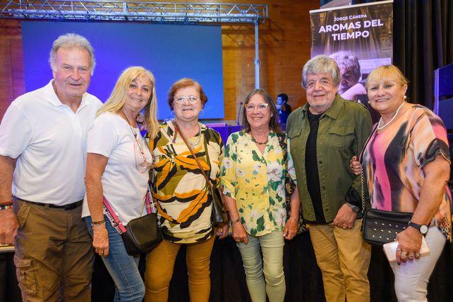 Miguel Trifilio, Mabel Graciano, Nora Martino, Liliana Gardella, Jorge Cánepa y Mónica Tiraboschi.