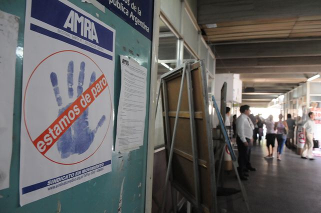 Los médicos nucleados en Amra lanzaron un paro de 48 horas por incumplimientos paritarios
