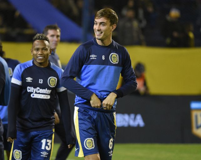 Komar tiene un lugar casi asegurado en el equipo, pero no se sabe si como central o como lateral por derecha.