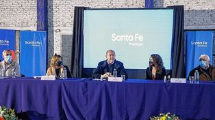 Perotti anunció obras viales y para el sistema de salud por más de $1.900 millones en el departamento Vera