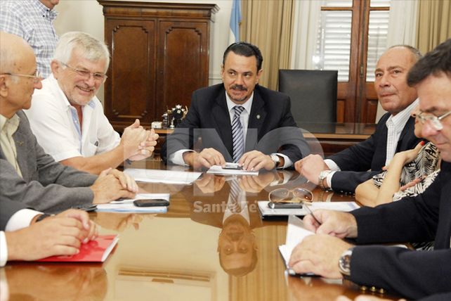 UPCN y ATE aceptaron la propuesta salarial del gobierno provincial
