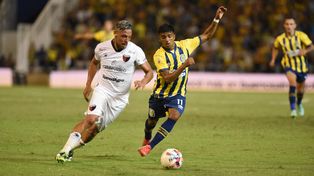 Luciano Ferreyra no tuvo un buen primer tiempo contra Colón, pero en el segundo levantó.