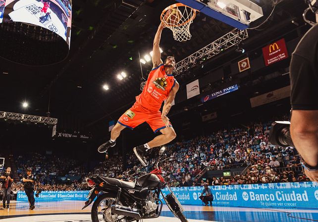 Tayavek Gallizzi, tricampeón