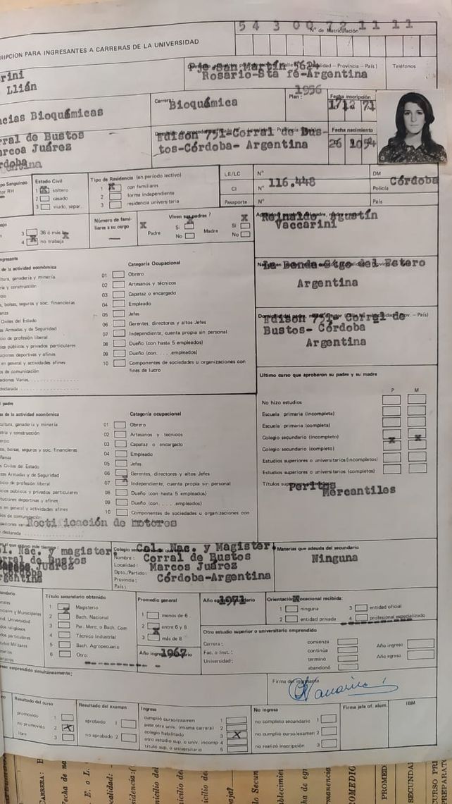 Acto de memoria: Bioquímicas restituye el legajo de una estudiante desaparecida