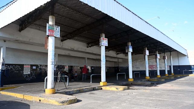Indagan al tercer detenido en la causa por el crimen del colectivero en La Matanza. Continúa el paro de colectivos de la línea 620 por la detención de dos colectiveros que golpearon a Sergio Berni.&nbsp;