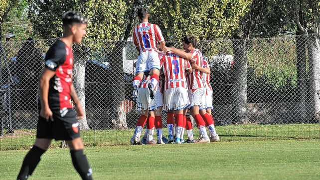 Unión dio la nota ante Colón en el Clásico de Reserva