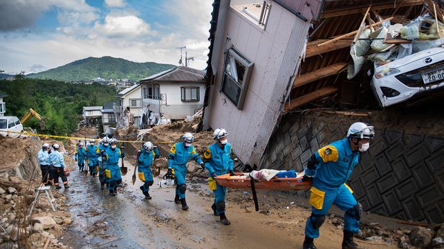 Catastróficas inundaciones en Japón dejaron poblaciones enteras aisladas