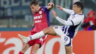 Unión luchó hasta el final, pero no pudo rescatar un punto