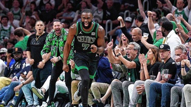 Boston Celtics tuvo a un intratable Brown para poner el 2-0 contra Indiana Pacers en la final de la Conferencia Este.