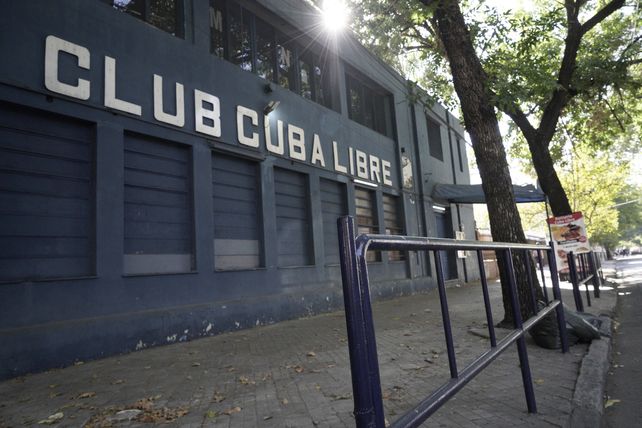 Cuba Libre. La institución de San Lorenzo al 2400.